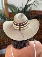 Load image into Gallery viewer, Catherine Hat