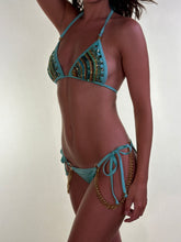 Charger l'image dans la galerie, 𝐀𝐧𝐭𝐨𝐧𝐞𝐥𝐥𝐚 – Hand beaded bikini
