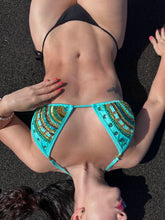 Load image into Gallery viewer, 𝑨𝒏𝒕𝒐𝒏𝒆𝒍𝒍𝒂 - hand beaded bikini