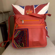 Load image into Gallery viewer, Handcrafted Burnt Orange Leather Handbag with Mola, featuring unique Mola appliqué and practical design for everyday use.