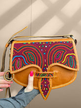 Carica l&#39;immagine nel visualizzatore di Gallery, Honey Mola and leather Carriel Bag