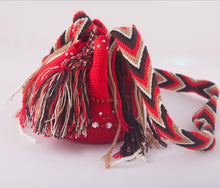 Cargar imagen en el visor de la galería, Small embellished red Wayuu bag - Kate Diaz 