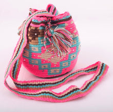 Cargar imagen en el visor de la galería, Small embellished multi-colour Wayuu bag - Kate Diaz 